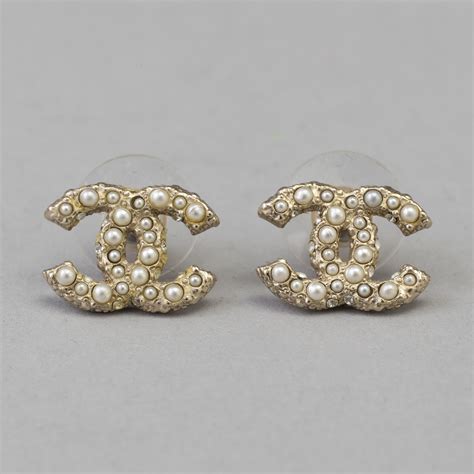 örhängen chanel|chanel earrings online.